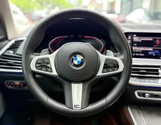 BMW X5 2019 xDrive40i Premium Class M Sports suit interior photo 13 BMW X5 2019 xDrive40i Premium Class M Sports suit interior photo 13