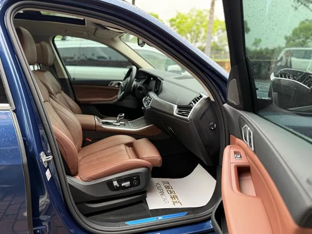 BMW X5 2019 xDrive40i Premium Class M Sports suit interior photo 20 BMW X5 2019 xDrive40i Premium Class M Sports suit interior photo 20