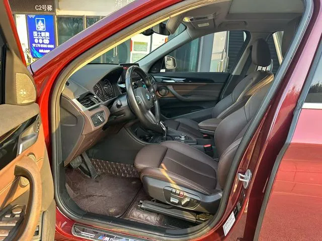 BMW X1 2021 sDrive25Li Leading Type exterior photo 4 BMW X1 2021 sDrive25Li Leading Type exterior photo 4