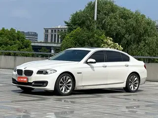 BMW 5 Series 2017 525Li Leading Type