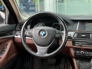 BMW 5 Series 2017 525Li Leading Type exterior photo 6