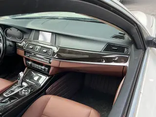 BMW 5 Series 2017 525Li Leading Type interior photo 11