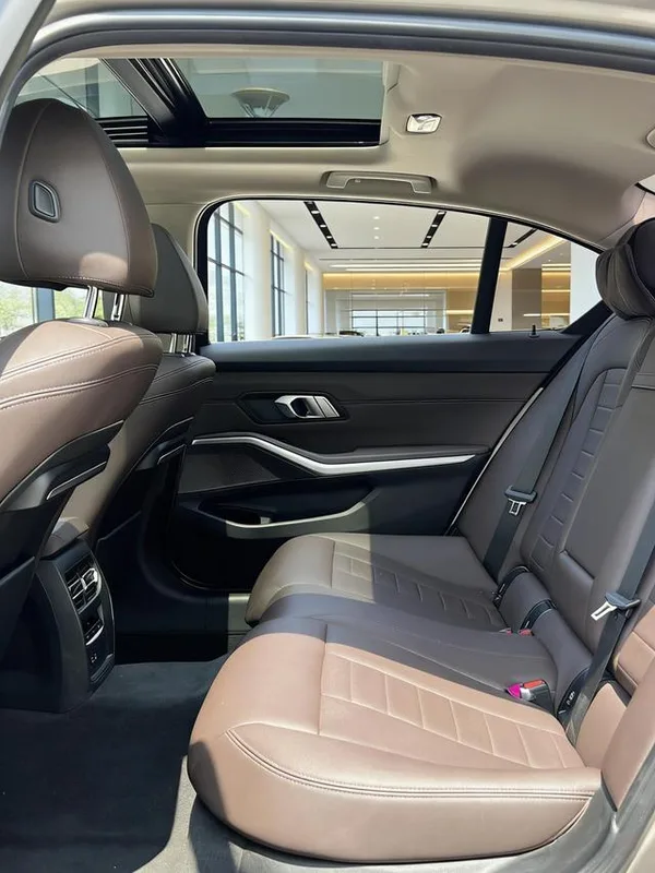 BMW 3 Series 2020 320Li M Sports suit interior photo 9 BMW 3 Series 2020 320Li M Sports suit interior photo 9