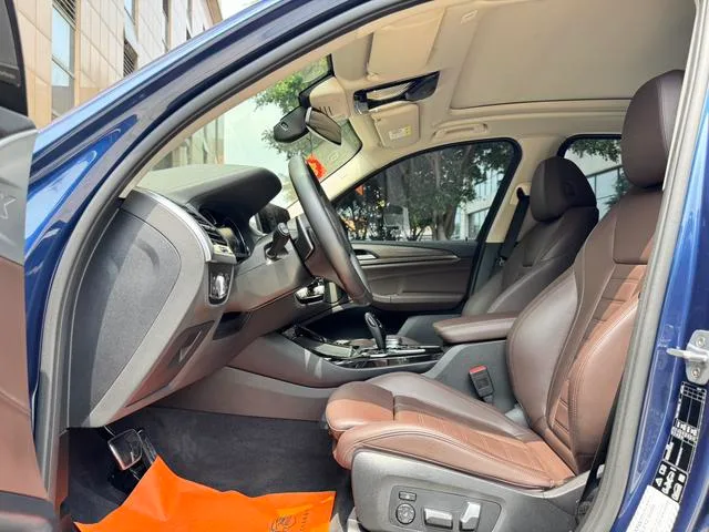 BMW X3 2019 xDrive30i Leading Type M Sports suit interior photo 8 BMW X3 2019 xDrive30i Leading Type M Sports suit interior photo 8
