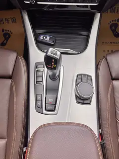 BMW X4 2016 xDrive20i M Sporty interior photo 16 BMW X4 2016 xDrive20i M Sporty interior photo 16
