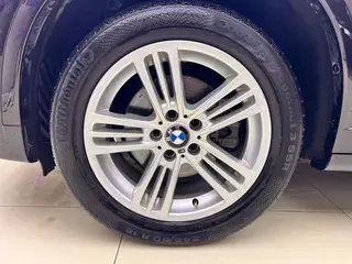 BMW X4 2016 xDrive20i M Sporty interior photo 20 BMW X4 2016 xDrive20i M Sporty interior photo 20