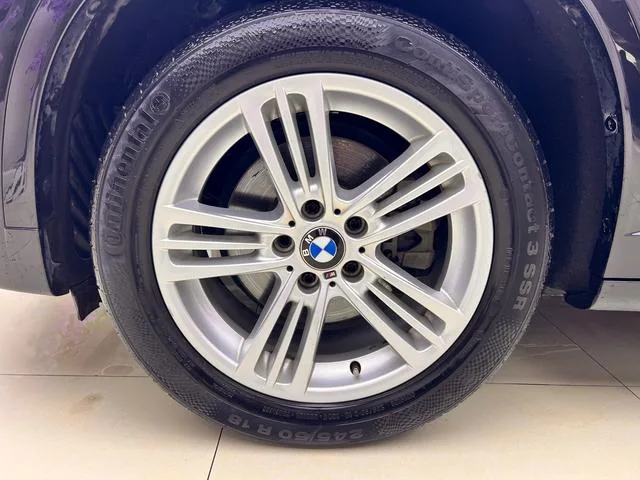 BMW X4 2016 xDrive20i M Sporty interior photo 20 BMW X4 2016 xDrive20i M Sporty interior photo 20