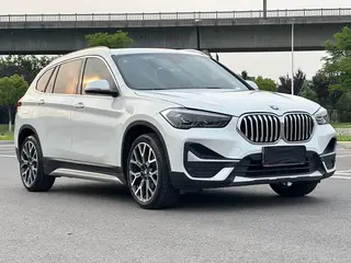 BMW X1 2020 xDrive25Li Tipo de lujo exterior foto 3 BMW X1 2020 xDrive25Li Tipo de lujo exterior foto 3