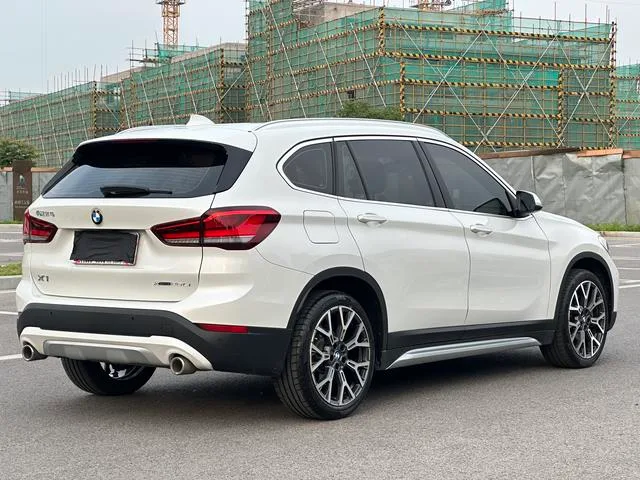BMW X1 2020 xDrive25Li Tipo de lujo exterior foto 5 BMW X1 2020 xDrive25Li Tipo de lujo exterior foto 5