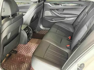 BMW 5 Series 2018 525Li M Sports suit interior photo 7 BMW 5 Series 2018 525Li M Sports suit interior photo 7