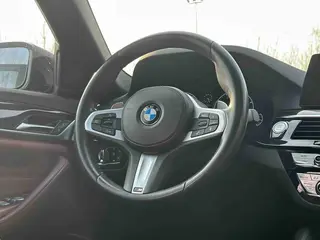 BMW 5 Series 2019 530Li Leading Type M Sports suit exterior photo 8 BMW 5 Series 2019 530Li Leading Type M Sports suit exterior photo 8