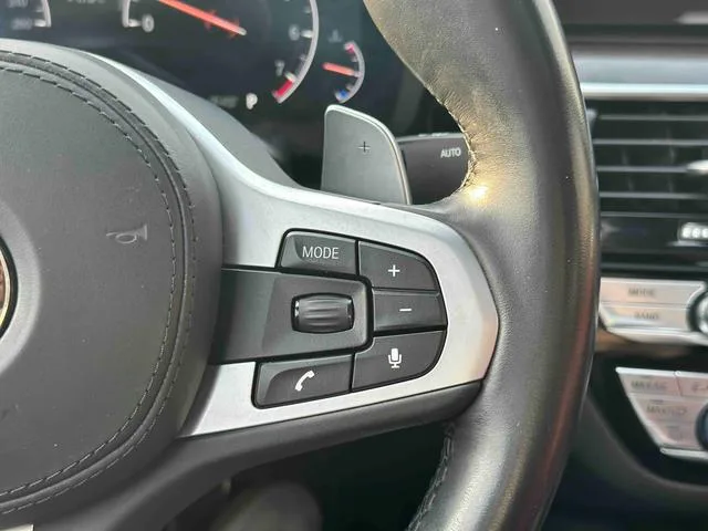 BMW 5 Series 2019 530Li Leading Type M Sports suit interior photo 12 BMW 5 Series 2019 530Li Leading Type M Sports suit interior photo 12