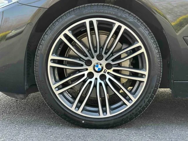 BMW 5 Series 2019 530Li Leading Type M Sports suit interior photo 18 BMW 5 Series 2019 530Li Leading Type M Sports suit interior photo 18