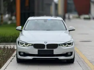 BMW 3 Series 2018 320Li Fashionable exterior photo 2 BMW 3 Series 2018 320Li Fashionable exterior photo 2