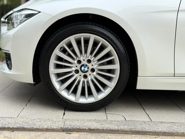 BMW 3 Series 2018 320Li Fashionable exterior photo 8 BMW 3 Series 2018 320Li Fashionable exterior photo 8