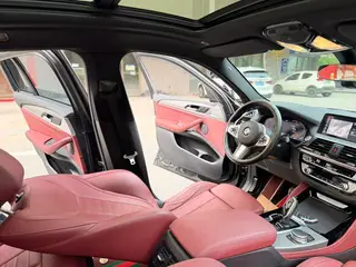 BMW X4 2020 xDrive25i M Sports suit interior photo 13 BMW X4 2020 xDrive25i M Sports suit interior photo 13