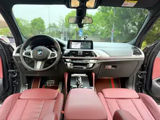 BMW X4 2020 xDrive25i M Sports suit interior photo 17 BMW X4 2020 xDrive25i M Sports suit interior photo 17