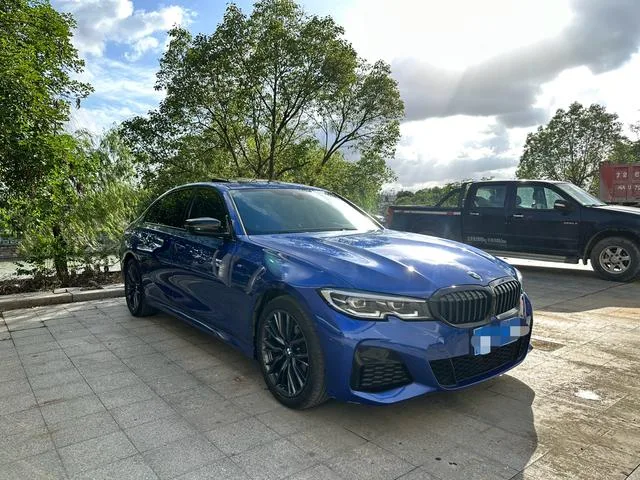 BMW 3 Series 2021 325i M Sports Night Suit exterior photo 3 BMW 3 Series 2021 325i M Sports Night Suit exterior photo 3