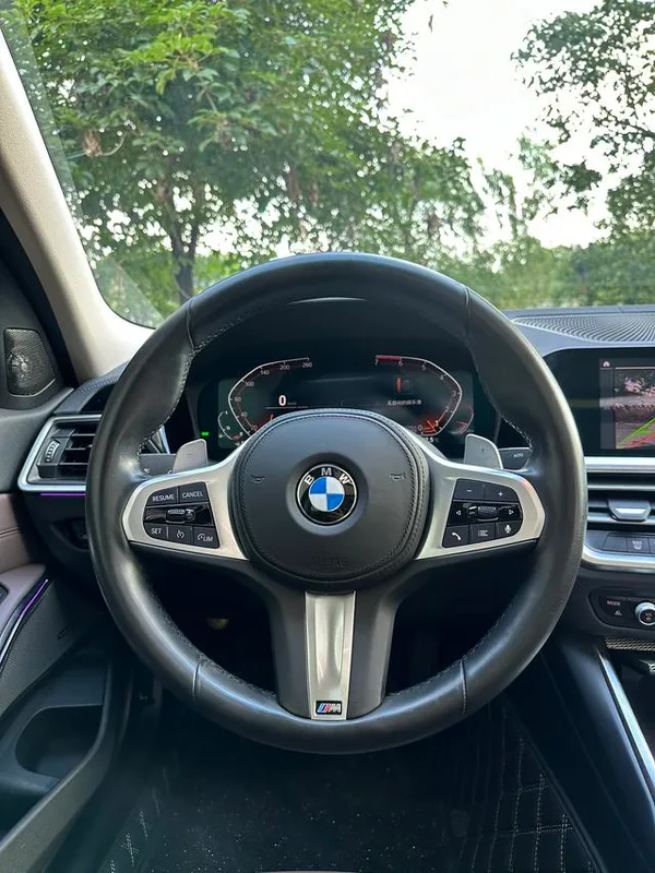 BMW 3 Series 2021 325i M Sports Night Suit interior photo 12 BMW 3 Series 2021 325i M Sports Night Suit interior photo 12