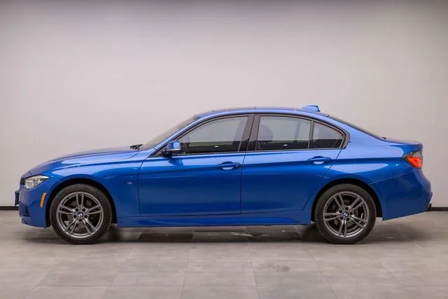 BMW 3 Series 2017 330i M Deporte exterior foto 4 BMW 3 Series 2017 330i M Deporte exterior foto 4