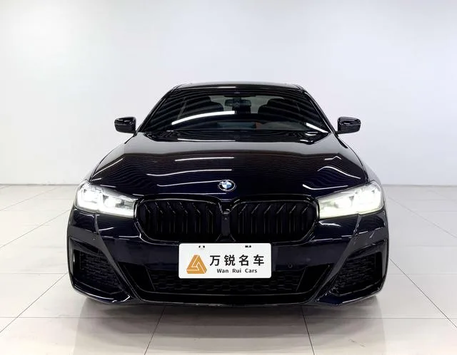 BMW 5 Series 2021 Reforma 530Li Tipo de lujo M Conjunto deportivo exterior foto 2 BMW 5 Series 2021 Reforma 530Li Tipo de lujo M Conjunto deportivo exterior foto 2