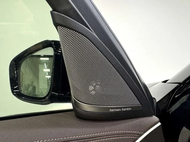 BMW 5 Series 2021 Reforma 530Li Tipo de lujo M Conjunto deportivo interior foto 17 BMW 5 Series 2021 Reforma 530Li Tipo de lujo M Conjunto deportivo interior foto 17