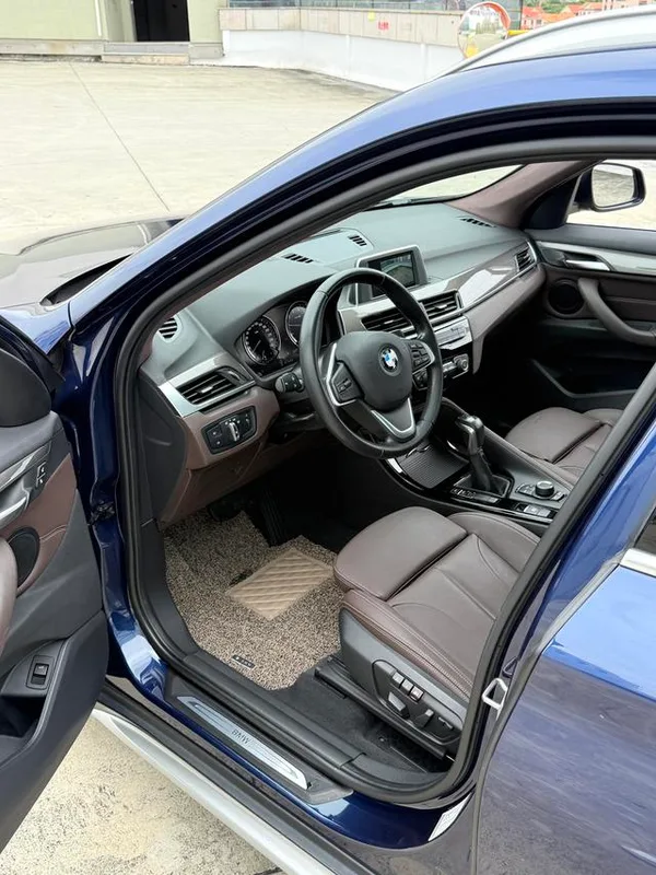 BMW X1 2018 sDrive18Li Tipo de lujo interior foto 6 BMW X1 2018 sDrive18Li Tipo de lujo interior foto 6