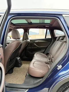 BMW X1 2018 sDrive18Li Tipo de lujo interior foto 8 BMW X1 2018 sDrive18Li Tipo de lujo interior foto 8