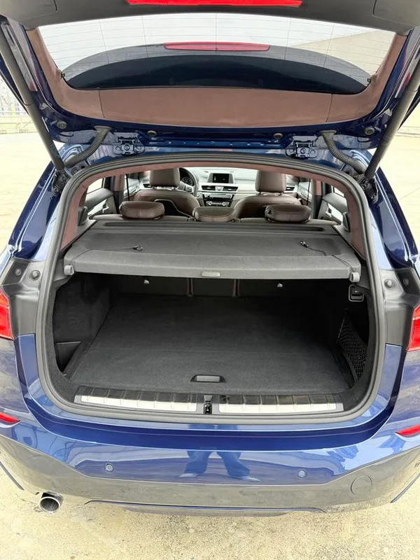 BMW X1 2018 sDrive18Li Tipo de lujo interior foto 9 BMW X1 2018 sDrive18Li Tipo de lujo interior foto 9