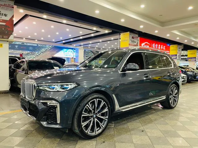 BMW X7 2020 xDrive40i Type administratif M Ensemble de sport extérieur photo 1 BMW X7 2020 xDrive40i Type administratif M Ensemble de sport extérieur photo 1
