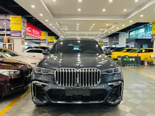 BMW X7 2020 xDrive40i Type administratif M Ensemble de sport extérieur photo 2 BMW X7 2020 xDrive40i Type administratif M Ensemble de sport extérieur photo 2