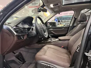BMW X5 2017 xDrive35i Estilo elegante exterior foto 3 BMW X5 2017 xDrive35i Estilo elegante exterior foto 3