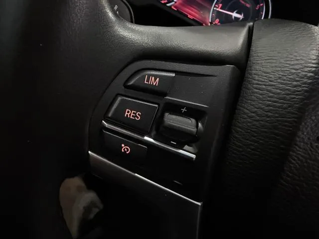 BMW X5 2017 xDrive35i Estilo elegante interior foto 13 BMW X5 2017 xDrive35i Estilo elegante interior foto 13