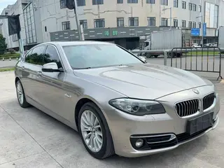 BMW 5 Series 2017 525Li Ensemble de design de luxe extérieur photo 3 BMW 5 Series 2017 525Li Ensemble de design de luxe extérieur photo 3