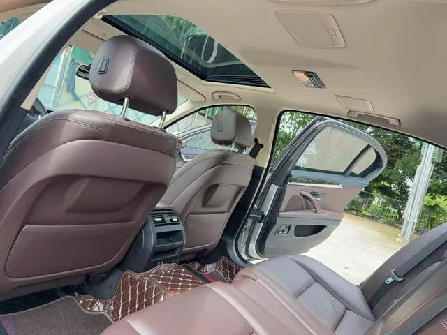 BMW 5 Series 2017 525Li Ensemble de design de luxe intérieur photo 6 BMW 5 Series 2017 525Li Ensemble de design de luxe intérieur photo 6
