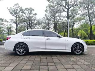 BMW 3 Series 2020 325Li M Conjunto deportivo interior foto 7 BMW 3 Series 2020 325Li M Conjunto deportivo interior foto 7