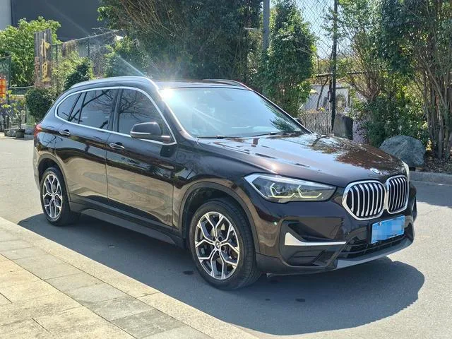 BMW X1 2020 sDrive25Li Líder exterior foto 2 BMW X1 2020 sDrive25Li Líder exterior foto 2