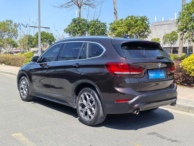 BMW X1 2020 sDrive25Li Líder exterior foto 5 BMW X1 2020 sDrive25Li Líder exterior foto 5