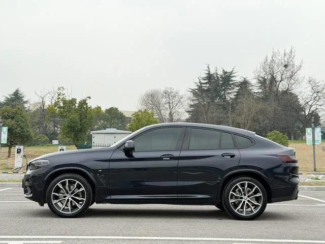 BMW X4 2021 xDrive25i M Sports Night Suit exterior photo 4