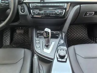 BMW 3 Series 2017 320Li xDrive Estilo de moda exterior foto 5 BMW 3 Series 2017 320Li xDrive Estilo de moda exterior foto 5