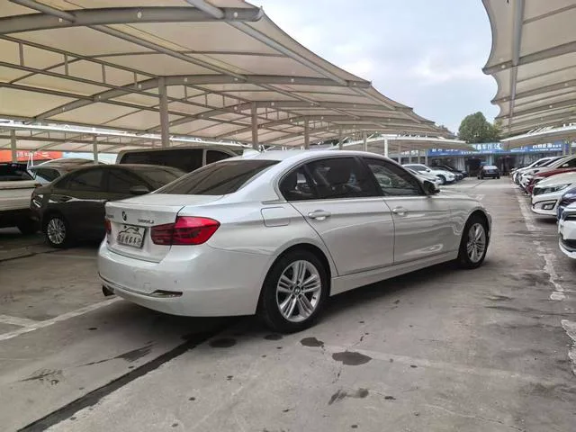 BMW 3 Series 2017 320Li xDrive Estilo de moda interior foto 11 BMW 3 Series 2017 320Li xDrive Estilo de moda interior foto 11