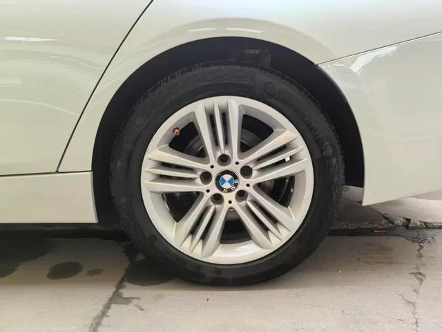 BMW 3 Series 2017 320Li xDrive Estilo de moda interior foto 15 BMW 3 Series 2017 320Li xDrive Estilo de moda interior foto 15