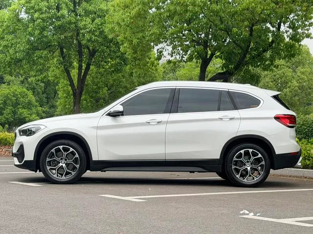 BMW X1 2021 sDrive25Li Leading Type exterior photo 3 BMW X1 2021 sDrive25Li Leading Type exterior photo 3