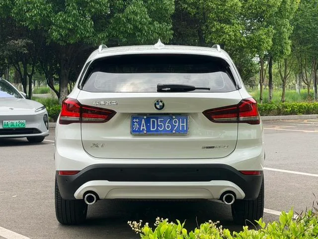 BMW X1 2021 sDrive25Li Leading Type exterior photo 4 BMW X1 2021 sDrive25Li Leading Type exterior photo 4