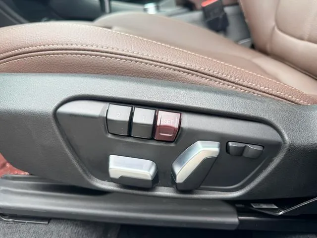 BMW X1 2021 sDrive25Li Leading Type interior photo 12 BMW X1 2021 sDrive25Li Leading Type interior photo 12