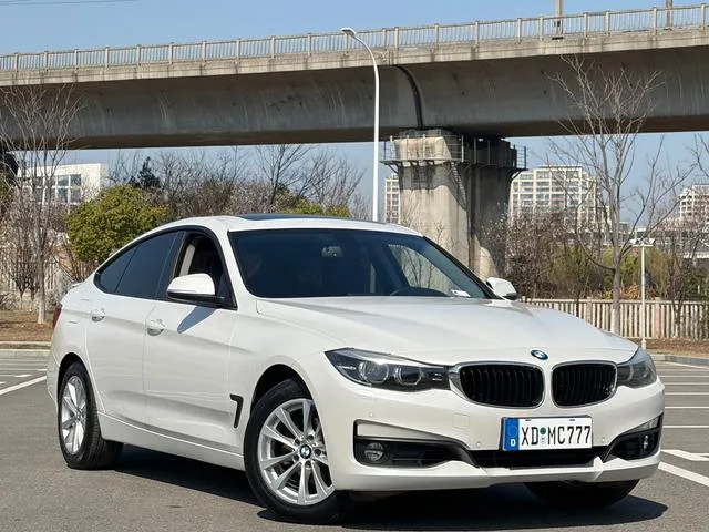 BMW 3 Series GT 2017 320i Style tendance extérieur photo 2 BMW 3 Series GT 2017 320i Style tendance extérieur photo 2