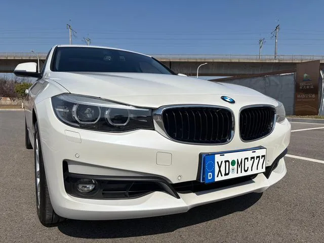 BMW 3 Series GT 2017 320i Style tendance extérieur photo 4 BMW 3 Series GT 2017 320i Style tendance extérieur photo 4