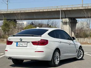BMW 3 Series GT 2017 320i Style tendance extérieur photo 5 BMW 3 Series GT 2017 320i Style tendance extérieur photo 5
