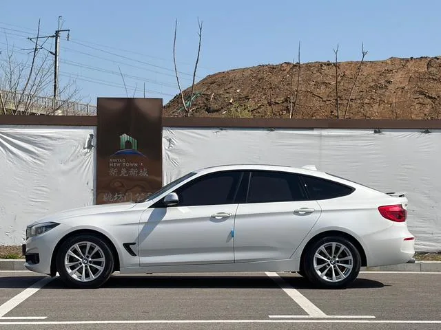 BMW 3 Series GT 2017 320i Style tendance extérieur photo 7 BMW 3 Series GT 2017 320i Style tendance extérieur photo 7