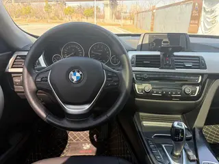 BMW 3 Series GT 2017 320i Style tendance intérieur photo 11 BMW 3 Series GT 2017 320i Style tendance intérieur photo 11